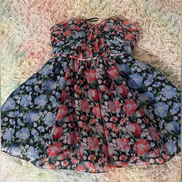 NWT New CAROLINA HERRERA Peony-Print Mini Dress Size 10 - Picture 4 of 12